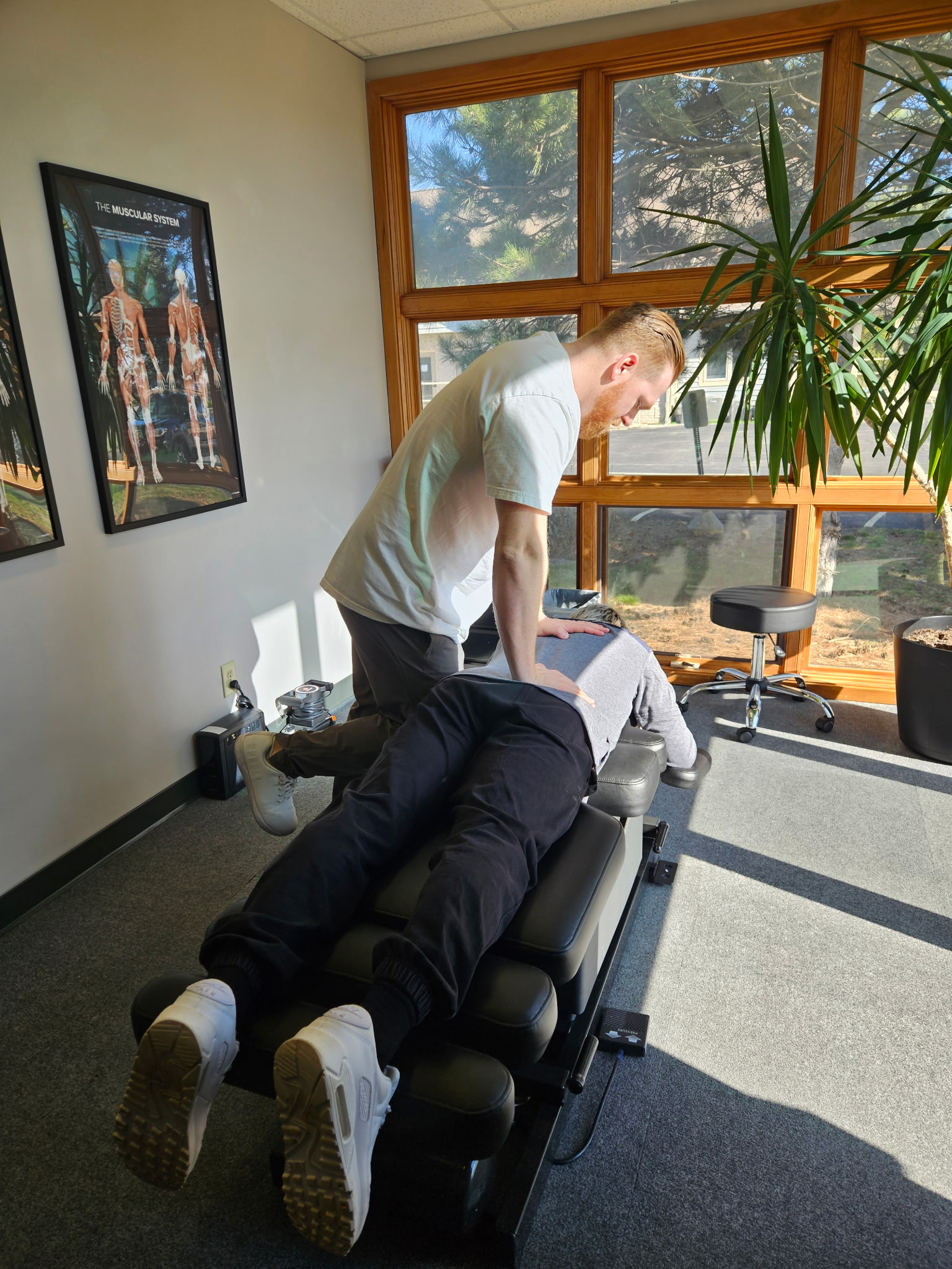 Chiropractic Adjustment at Lockhart Chiropractic Kenosha